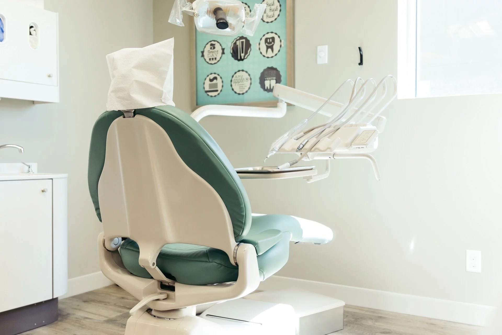 dental-chair-stop-tooth-decay-New-Look-Dental-West-Kelowna-20
